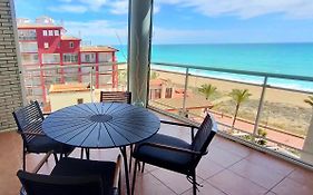 Apartamento en la playa con piscina